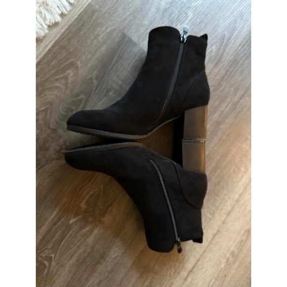 Dream Pairs Black Booties Size 8 - Picture 3 of 10
